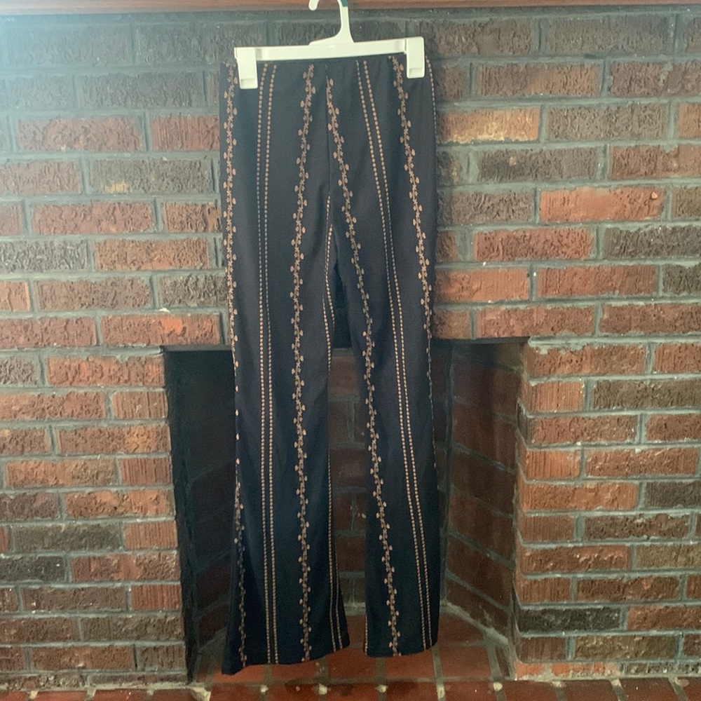 Small/Medium Black Suede Brown Vertical Stripped … - image 2